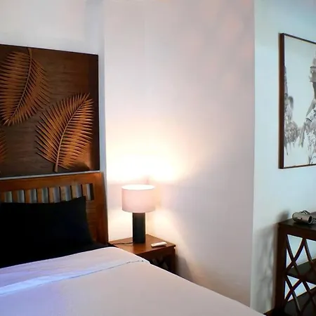 White Moon - Dream 5Br Villa In Legian Close To The Beach